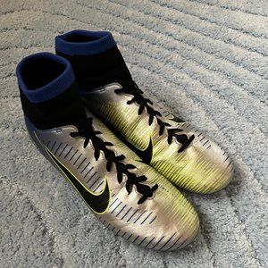 Nike Men's Neymar Mercurial Victory Football/Soccer Cleats